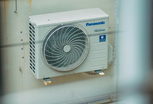 How to Save Money on a New AC Unit