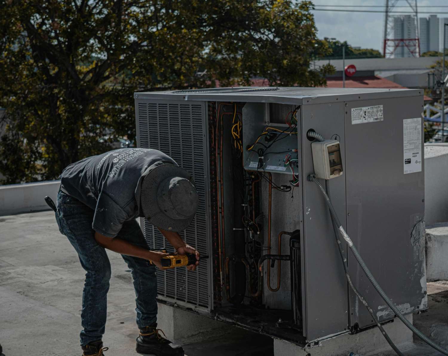 How to Handle a Buzzing Air Conditioner